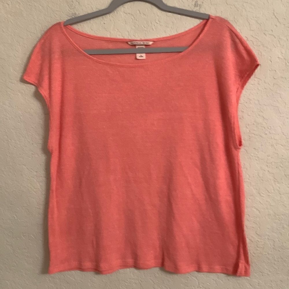 Victoria’s Secret Pink Lightweight Top Size M/170-96A